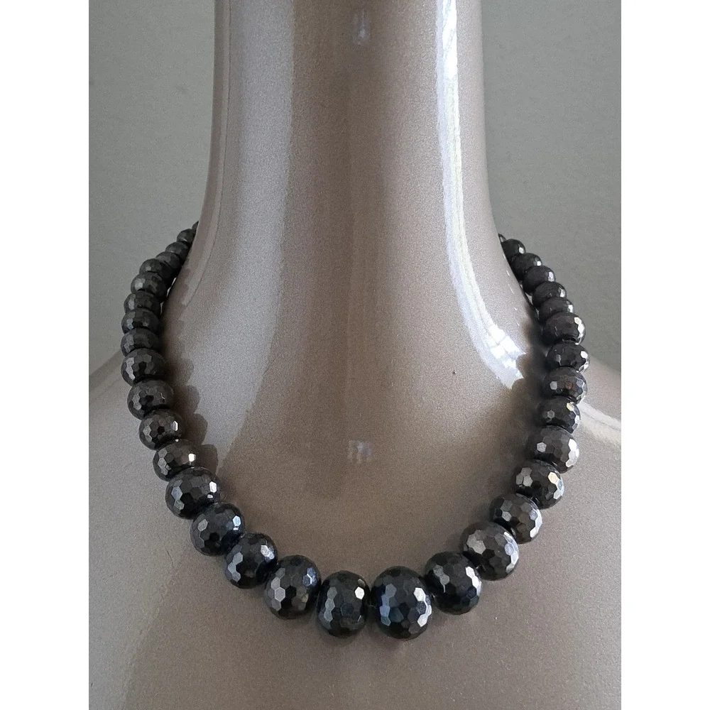 Brown Faceted Graduated Bead Necklace Hexagon Toggle Clasp Dark Grey Metallic